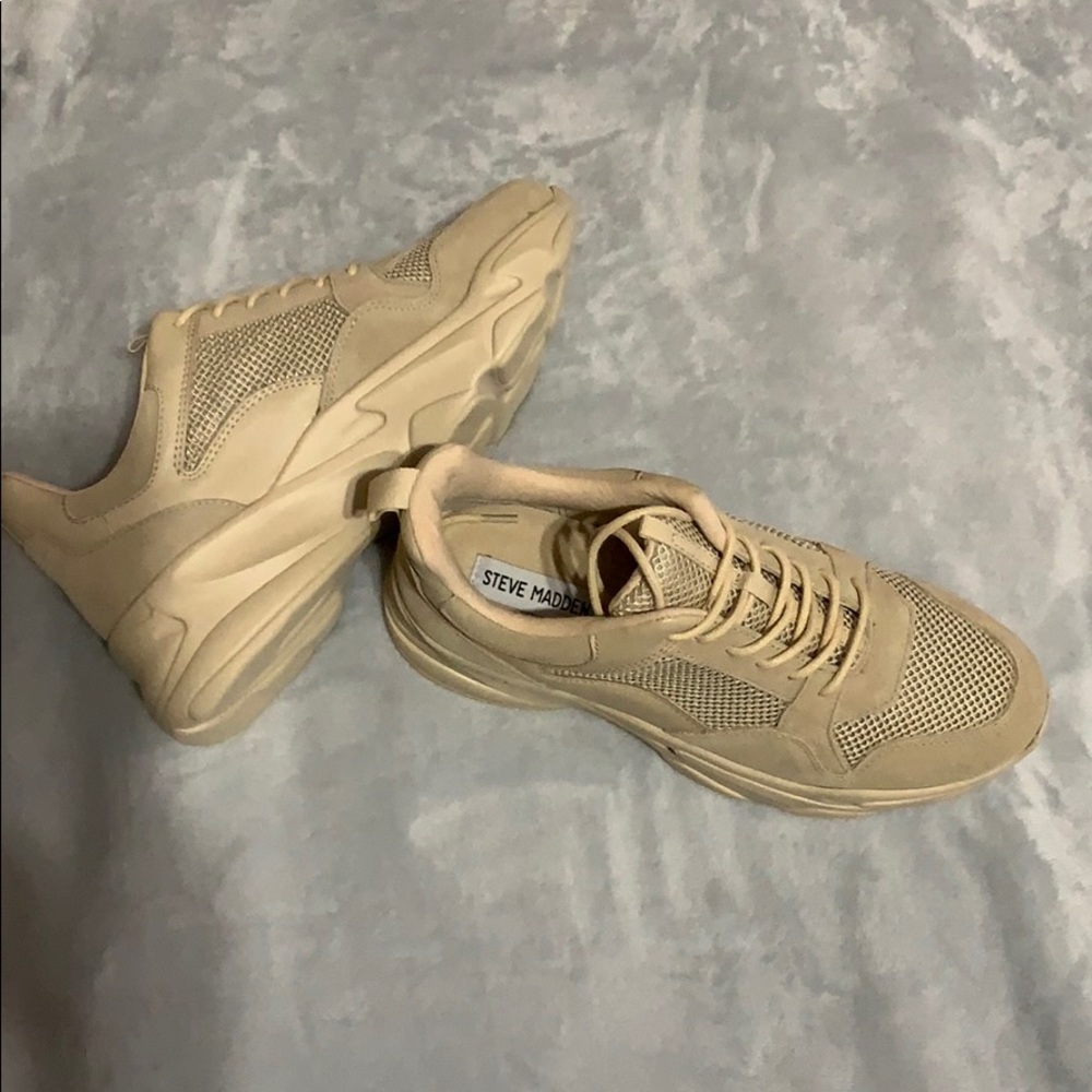 Beige shoes
